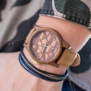 Pánske drevené hodinky Classic - Škoricové