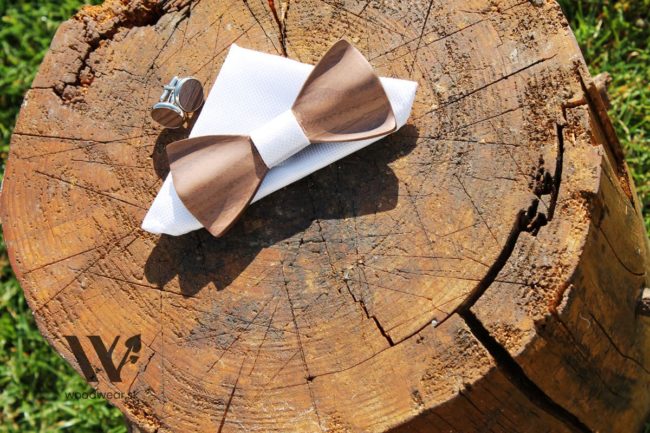 Pánsky drevený motýlik s manžetovými gombíkmi - Biely